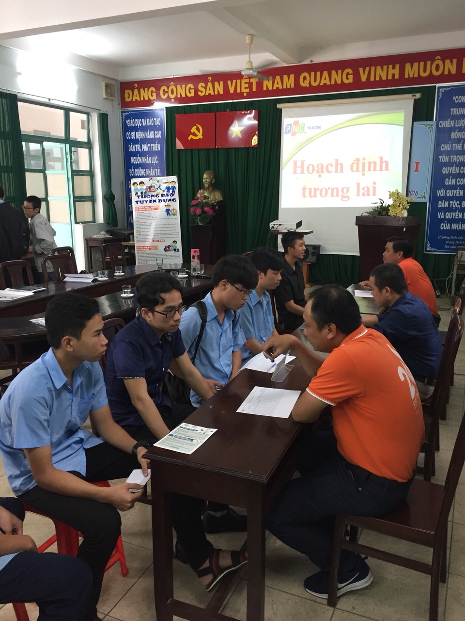 Dong Saigon College