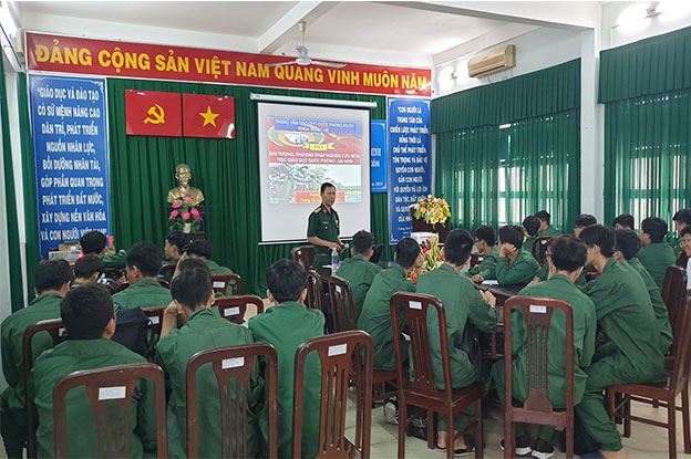 Dong Saigon College