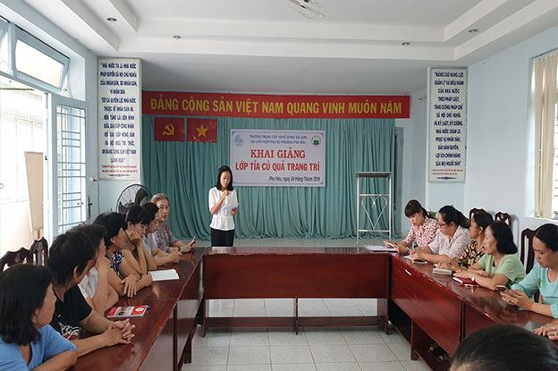 Dong Saigon College