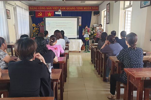 Dong Saigon College