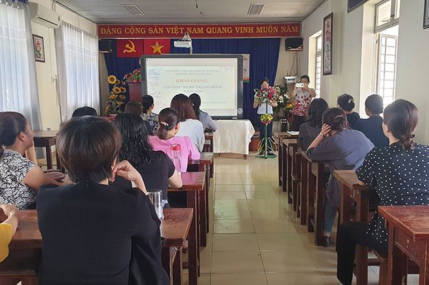 Dong Saigon College