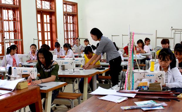 Dong Saigon College